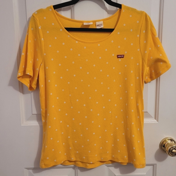 Levi's Ribbed Tee - Picture 1 of 5